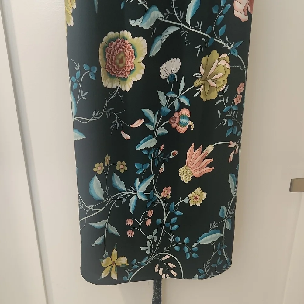 LOFT Green Dress with Flutter Cap Sleeves - Picture 5 of 6